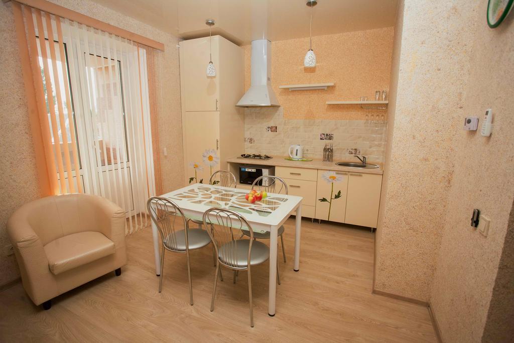 Molex Apartments 2 Chernihiv Bilik gambar
