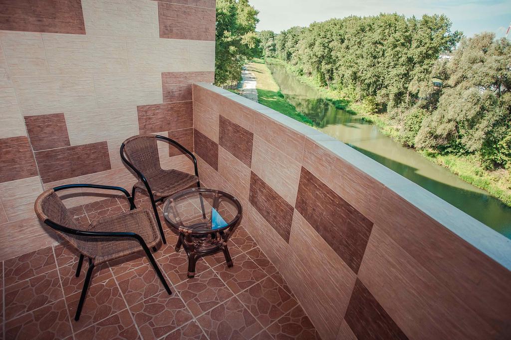 Molex Apartments 2 Chernihiv Bilik gambar